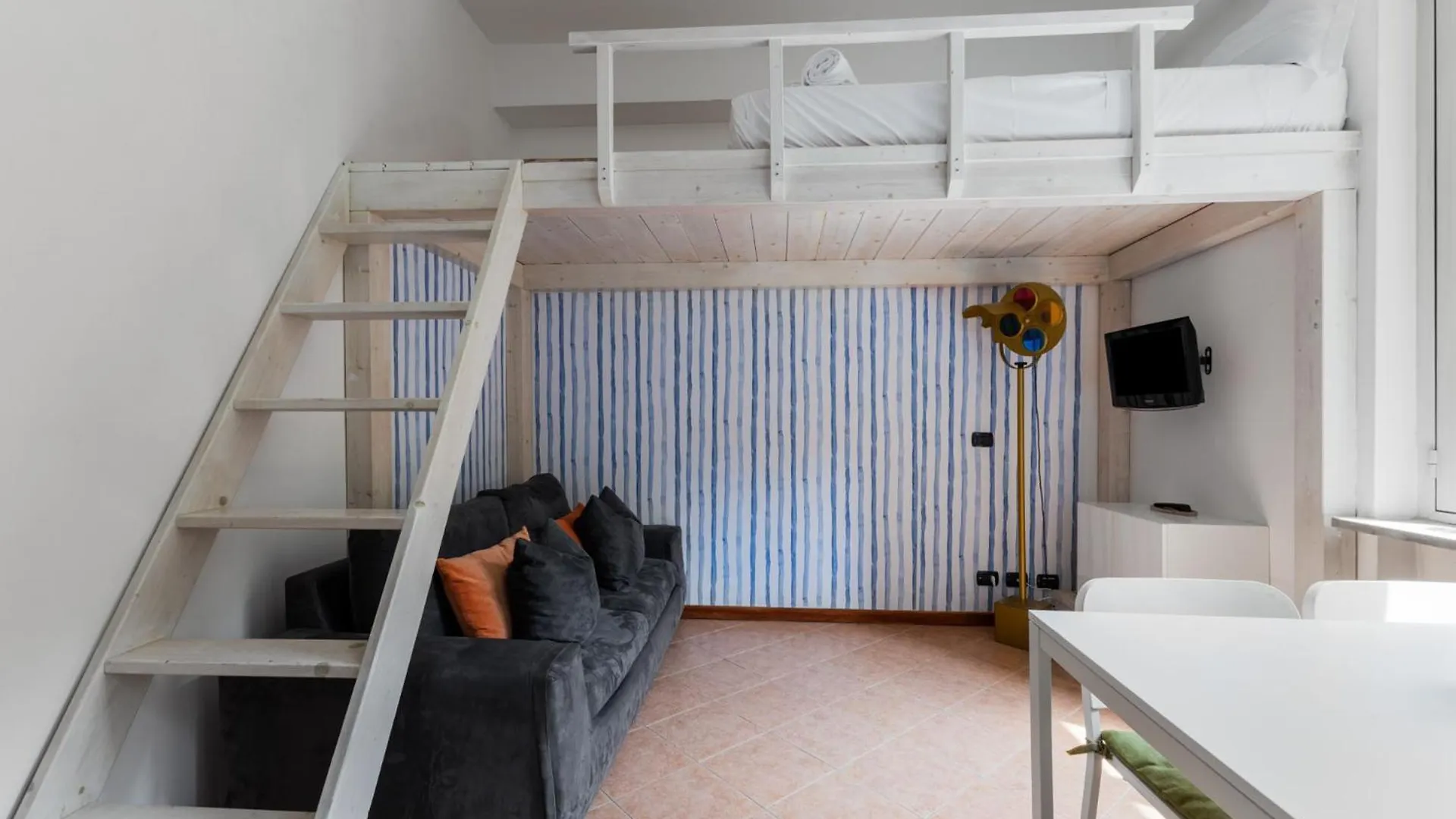 Appartement Arco-Cina Town, 4 Posti Letto à Milan